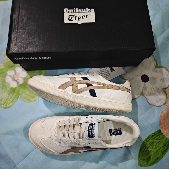 Onitsuka Tiger by Asics Shoes - Onitsuka Tiger Cream Casual Sneakers